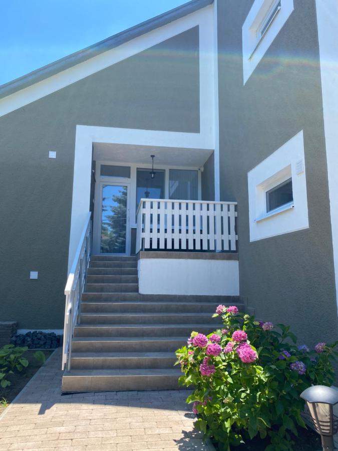 Spirit Homes Apartments Орошхаза Экстерьер фото